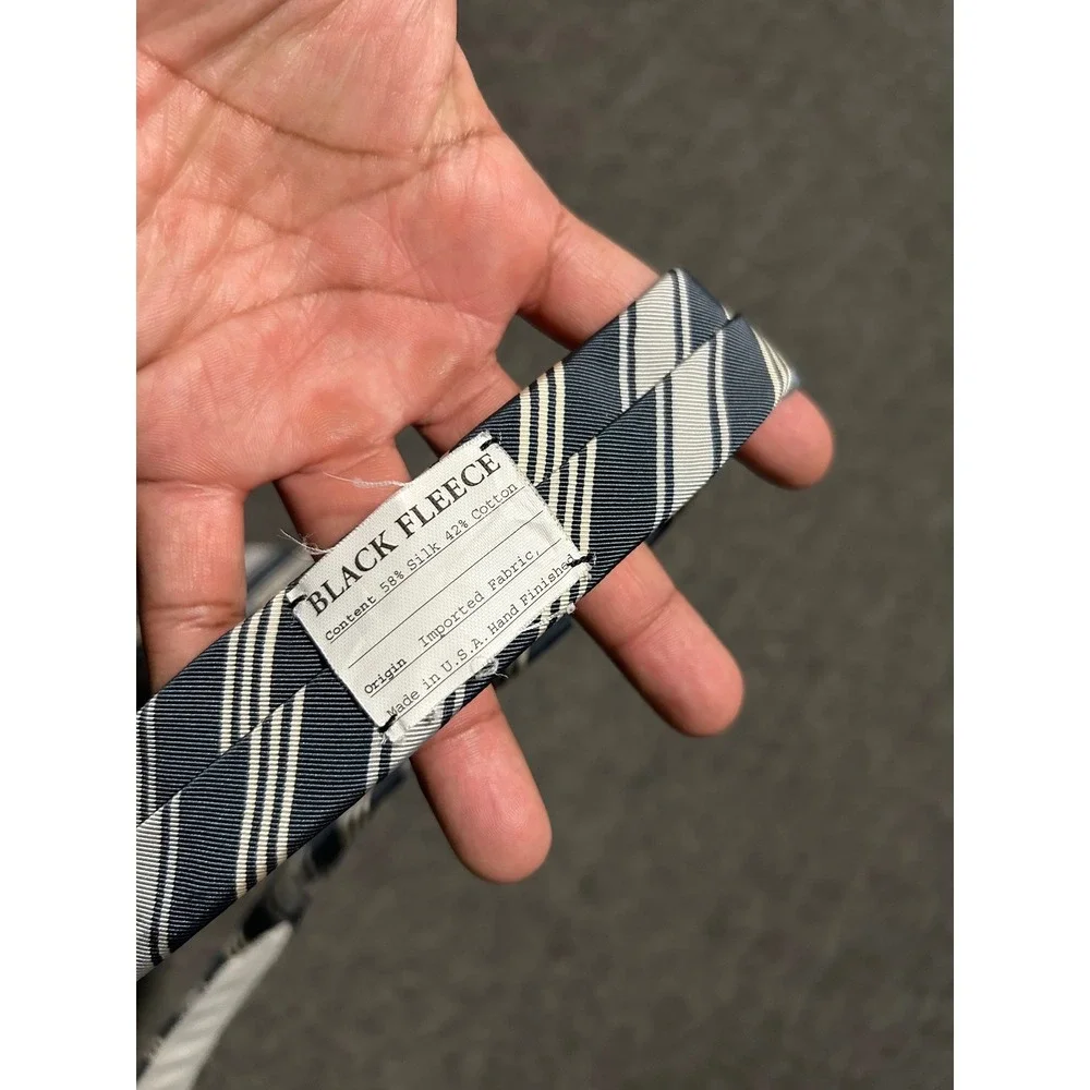 THOM BROWNE X BROOKS BROTHERS Necktie Black Fleece Diagonal Stripe read